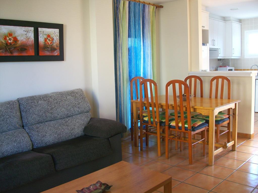Apartamentos Par Tres - Oliva Nova ห้อง รูปภาพ